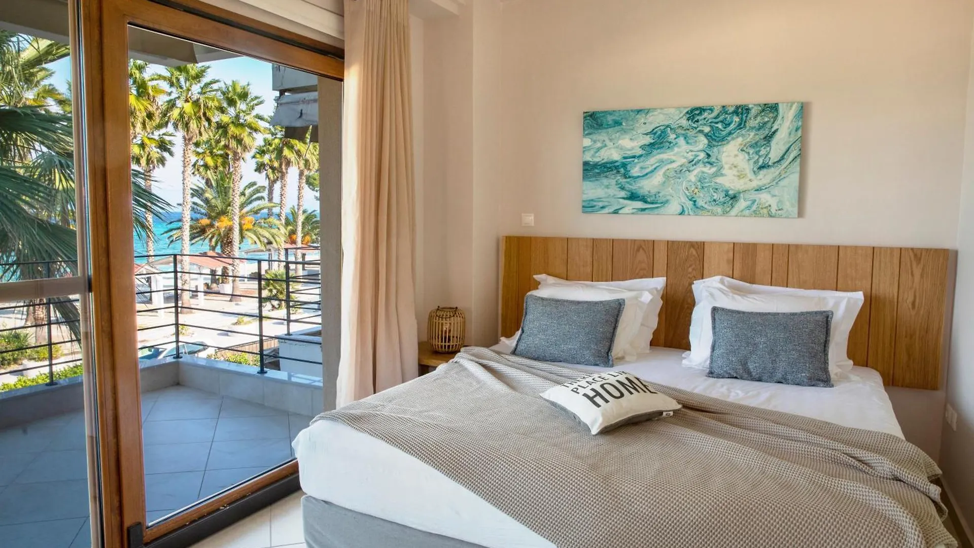 Exceptional Beachfront Villa Blue Cocoon Pefkochori 0*,