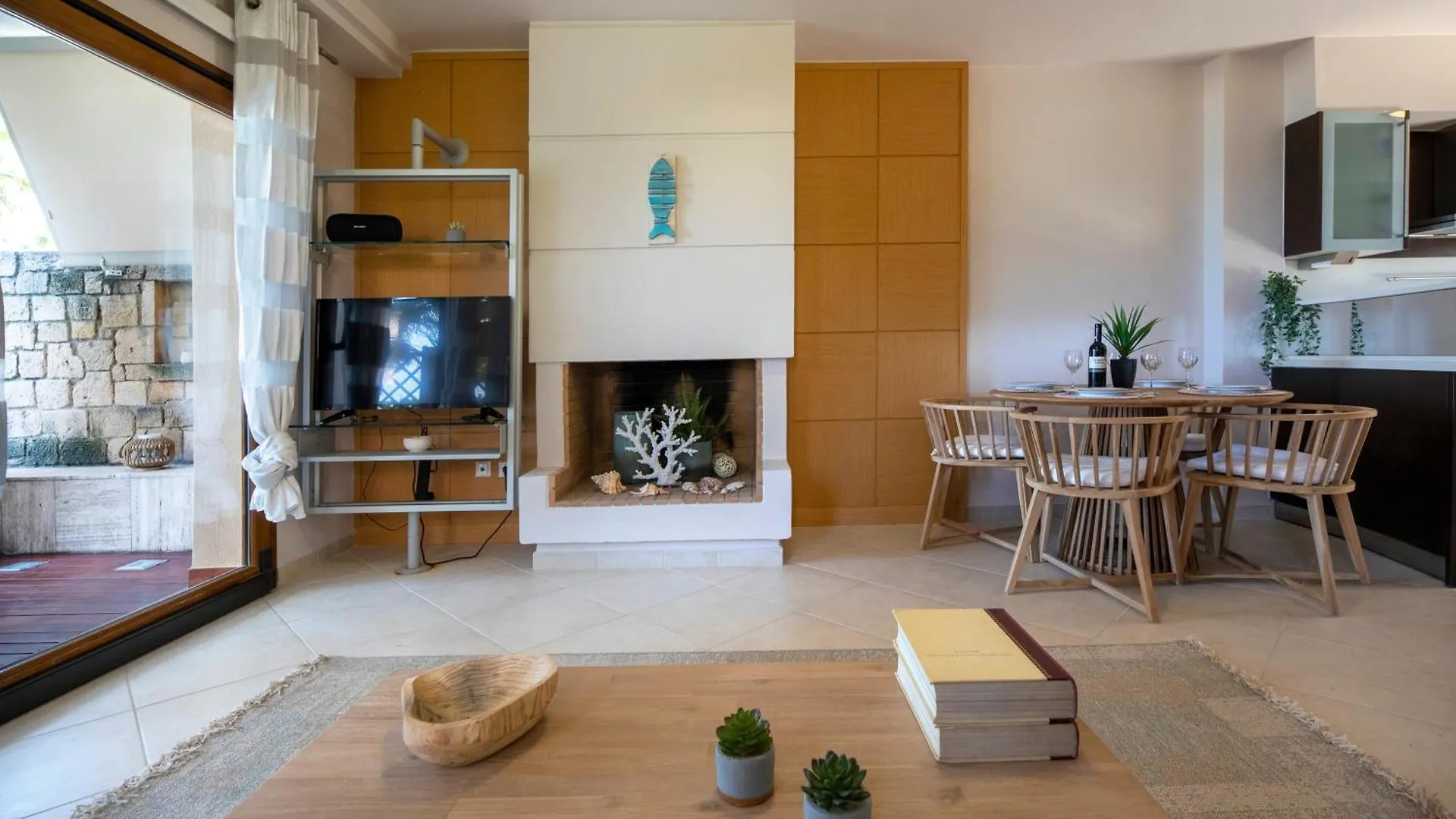 Exceptional Beachfront Villa Blue Cocoon بيفكوهوري اليونان